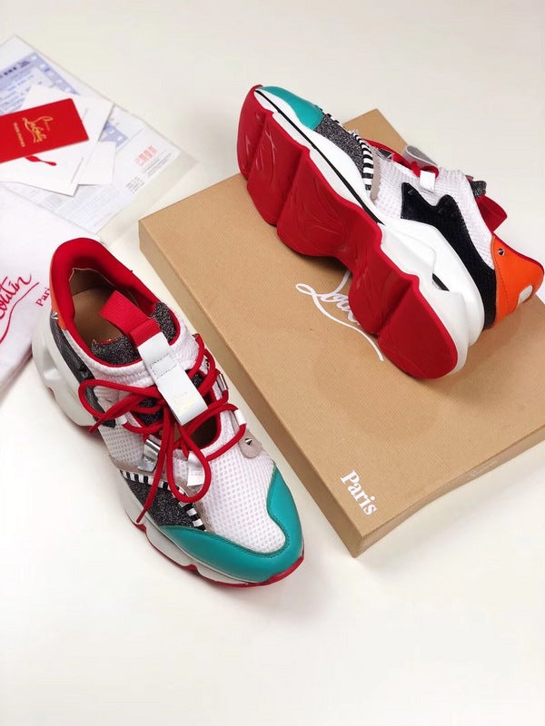 les sneakers Christian Louboutin Femme sont un témoignage de l'engagement de Christian Louboutin à combiner style et sophistication.