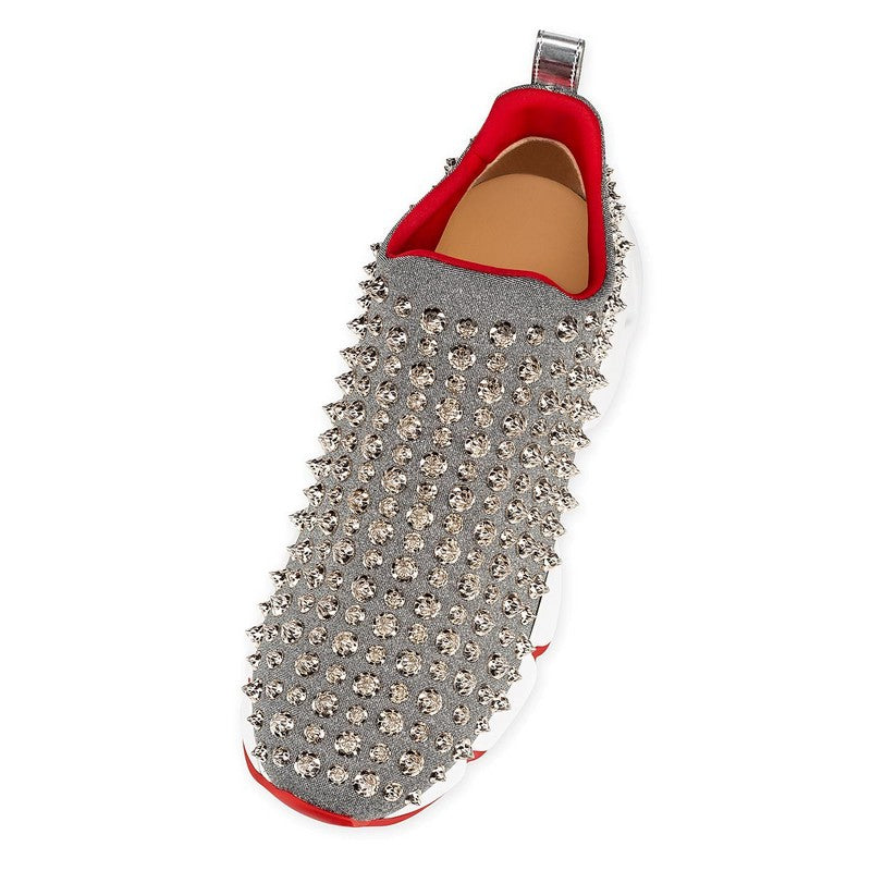 les sneakers Christian Louboutin Femme sont un témoignage de l'engagement de Christian Louboutin à combiner style et sophistication.