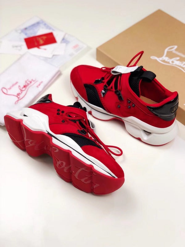 les sneakers Christian Louboutin Femme sont un témoignage de l'engagement de Christian Louboutin à combiner style et sophistication.