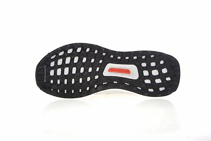 Les baskets Adidas UltraBoost 4.0 Femme sont reconnues pour leur combinaison parfaite de performance et de style.