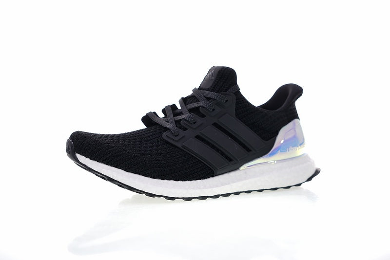 Les baskets Adidas UltraBoost 4.0 Femme sont reconnues pour leur combinaison parfaite de performance et de style.