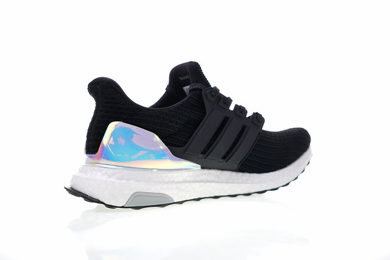 Les baskets Adidas UltraBoost 4.0 Femme sont reconnues pour leur combinaison parfaite de performance et de style.