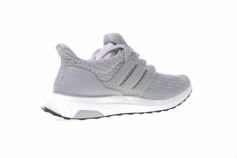 Les baskets Adidas UltraBoost 4.0 Femme sont reconnues pour leur combinaison parfaite de performance et de style.