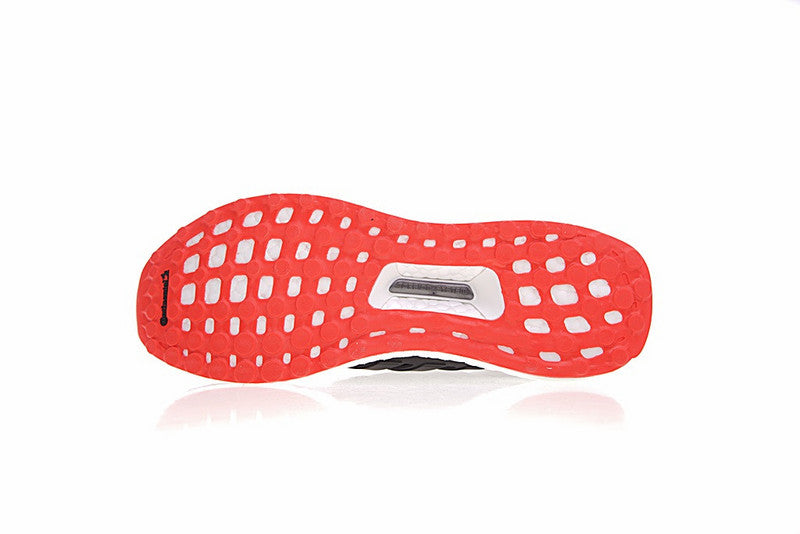 Les baskets Adidas UltraBoost 4.0 Femme sont reconnues pour leur combinaison parfaite de performance et de style.