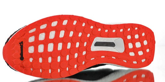 Les baskets Adidas UltraBoost 4.0 Femme sont reconnues pour leur combinaison parfaite de performance et de style.