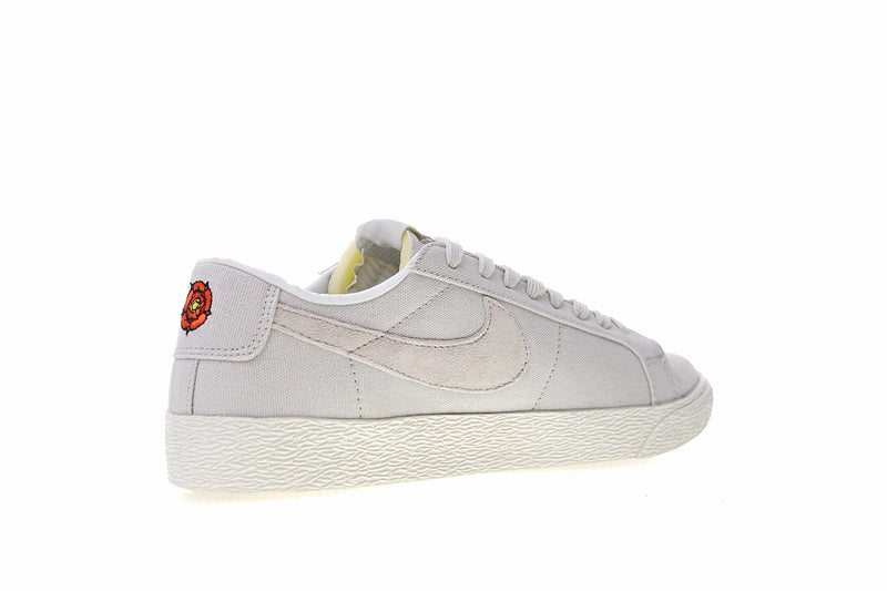 Résultats de l'évolution emblématique de la ligne Nike, les Nike Blazer Low 40 sont un témoignage de l'engagement de Nike à combiner style et innovation.