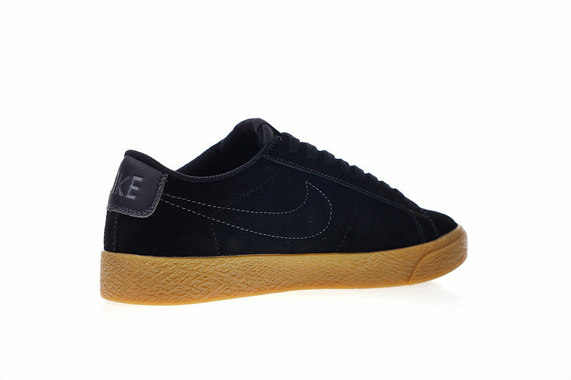 Résultats de l'évolution emblématique de la ligne Nike, les Nike Blazer Low 40 sont un témoignage de l'engagement de Nike à combiner style et innovation.
