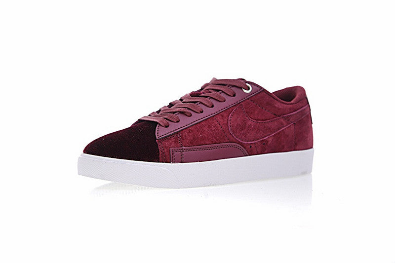 Résultats de l'évolution emblématique de la ligne Nike, les Nike Blazer Low 40 sont un témoignage de l'engagement de Nike à combiner style et innovation.