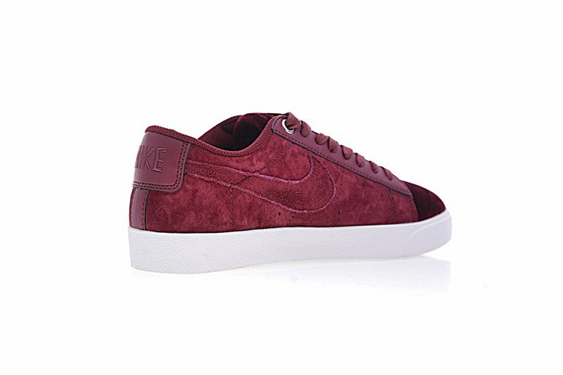 Résultats de l'évolution emblématique de la ligne Nike, les Nike Blazer Low 40 sont un témoignage de l'engagement de Nike à combiner style et innovation.