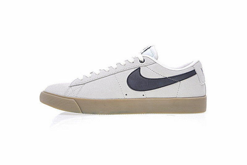 Résultats de l'évolution emblématique de la ligne Nike, les Nike Blazer Low 40 sont un témoignage de l'engagement de Nike à combiner style et innovation.