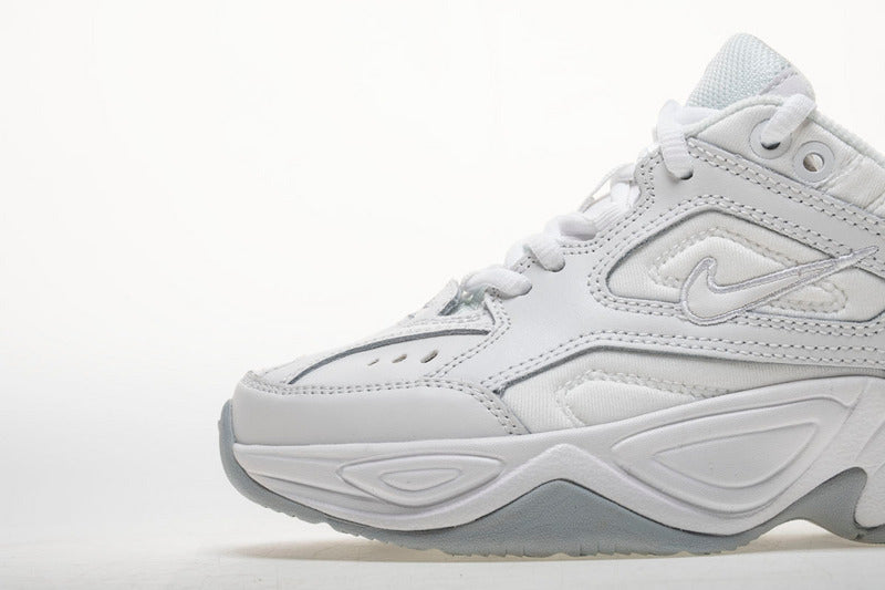 Résultats de l'évolution emblématique de la ligne Nike, les baskets Nike M2K Tekno Femme  sont un témoignage de l'engagement de Nike à combiner style et innovation.