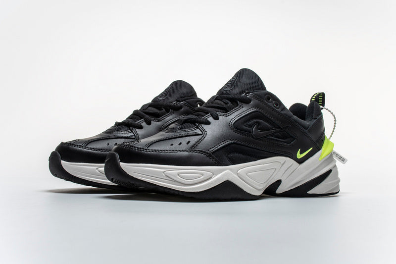 Résultats de l'évolution emblématique de la ligne Nike, les baskets Nike M2K Tekno Femme  sont un témoignage de l'engagement de Nike à combiner style et innovation.