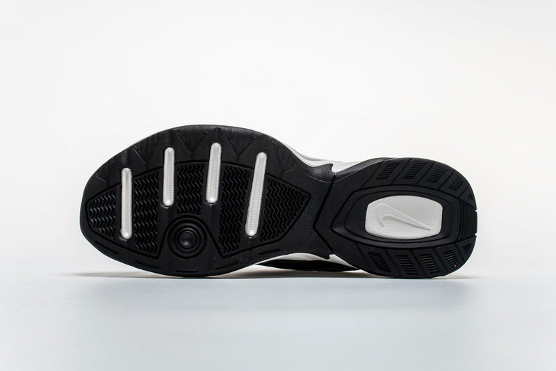 Résultats de l'évolution emblématique de la ligne Nike, les baskets Nike M2K Tekno Femme  sont un témoignage de l'engagement de Nike à combiner style et innovation.