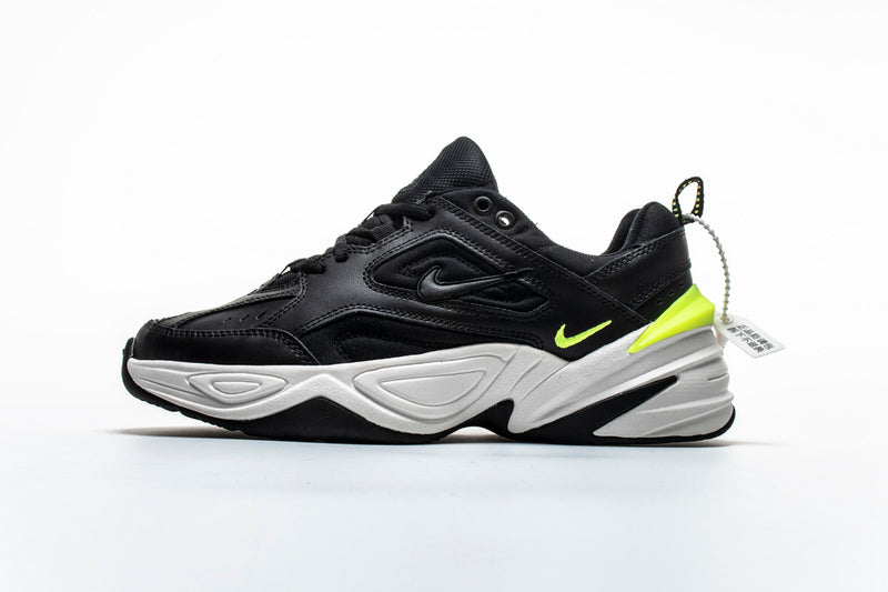 Résultats de l'évolution emblématique de la ligne Nike, les baskets Nike M2K Tekno Femme  sont un témoignage de l'engagement de Nike à combiner style et innovation.