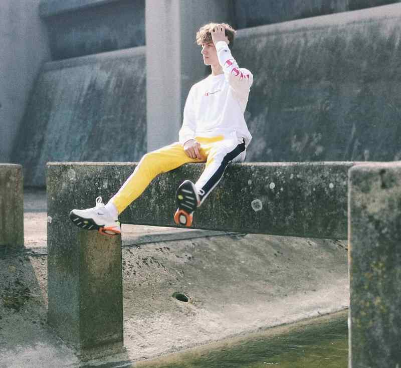 Résultats de l'évolution emblématique de la ligne Nike, les baskets Nike M2K Tekno Femme  sont un témoignage de l'engagement de Nike à combiner style et innovation.