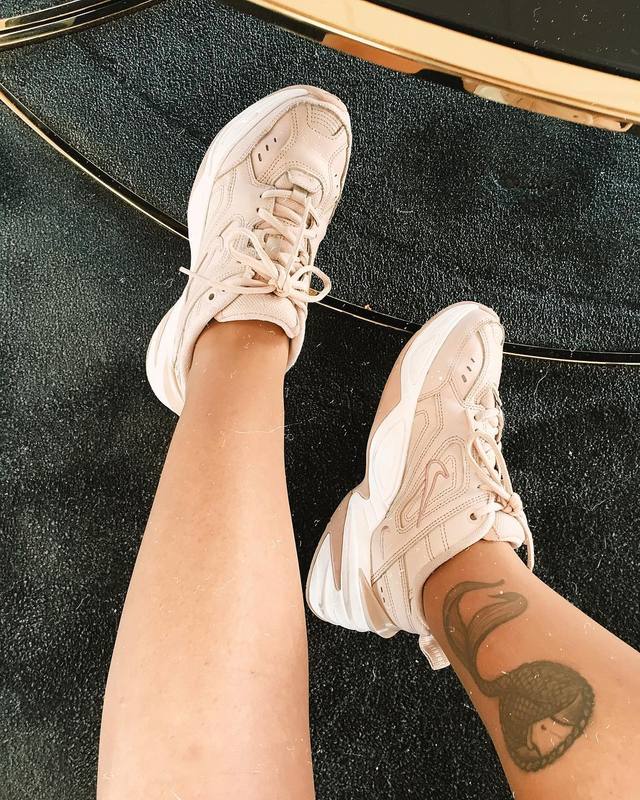 Résultats de l'évolution emblématique de la ligne Nike, les baskets Nike M2K Tekno Femme  sont un témoignage de l'engagement de Nike à combiner style et innovation.