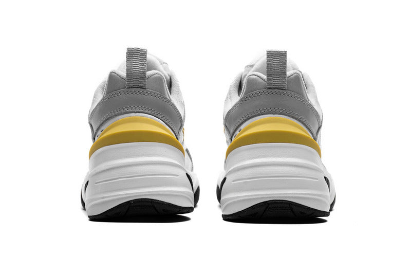 Résultats de l'évolution emblématique de la ligne Nike, les baskets Nike M2K Tekno Femme  sont un témoignage de l'engagement de Nike à combiner style et innovation.