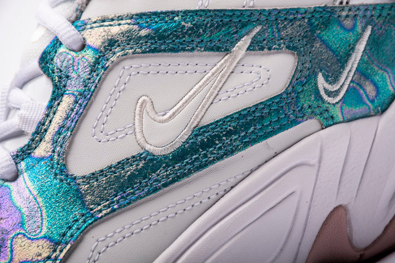 Résultats de l'évolution emblématique de la ligne Nike, les baskets Nike M2K Tekno Femme  sont un témoignage de l'engagement de Nike à combiner style et innovation.