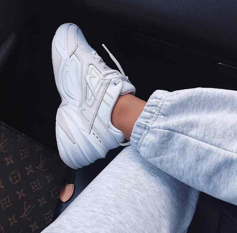 Résultats de l'évolution emblématique de la ligne Nike, les baskets Nike M2K Tekno Femme  sont un témoignage de l'engagement de Nike à combiner style et innovation.