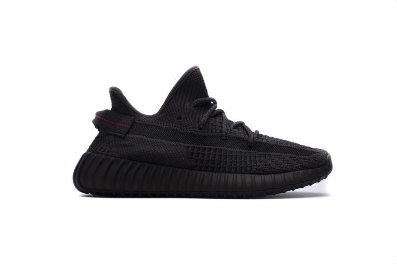 Les Adidas Yeezy 350 Boost V2 Mono Mist Femme , entre Adidas et Kanye West, sont emblématiques pour leur design innovant et leur confort inégalé.