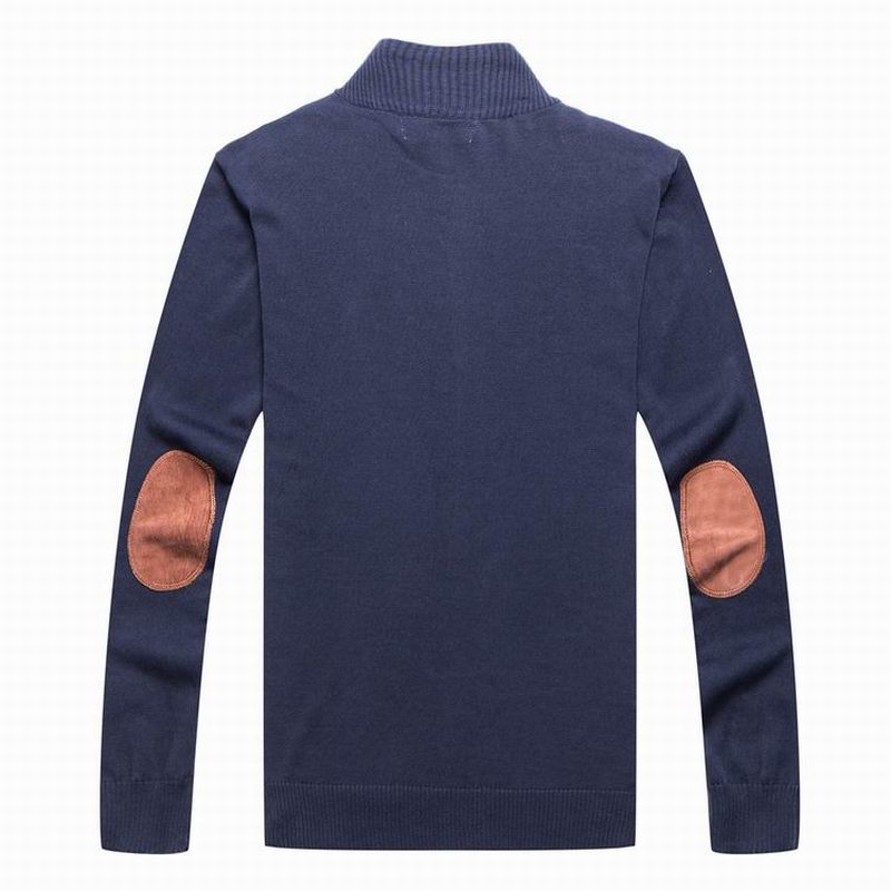 Les pulls Polo Ralph Lauren combinent élégance et confort avec une maîtrise inégalée.