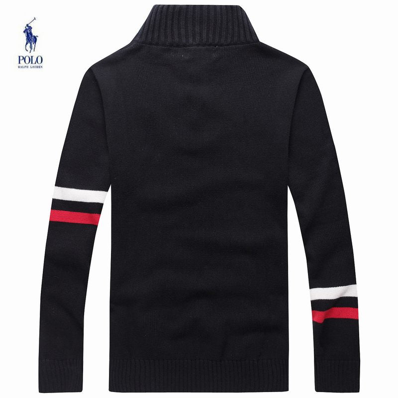 Les pulls Polo Ralph Lauren combinent élégance et confort avec une maîtrise inégalée.