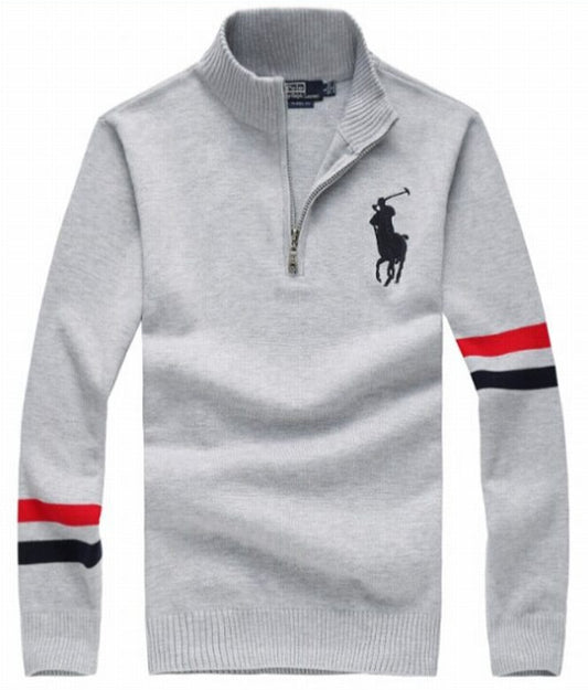 Les pulls Polo Ralph Lauren combinent élégance et confort avec une maîtrise inégalée.