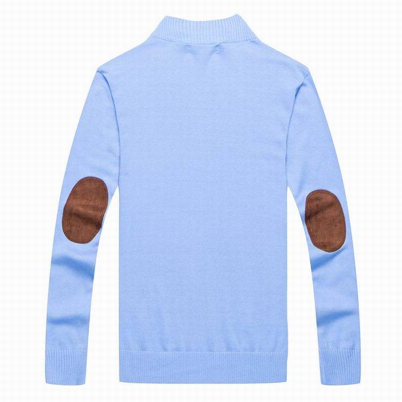 Les pulls Polo Ralph Lauren combinent élégance et confort avec une maîtrise inégalée.