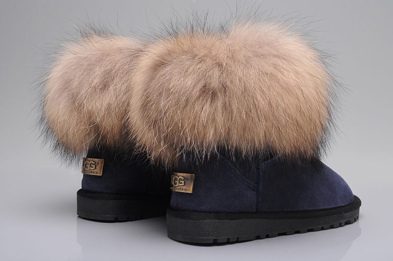 les chaussures UGG High Femme sont un témoignage de l'engagement de UGG à combiner style et confort.