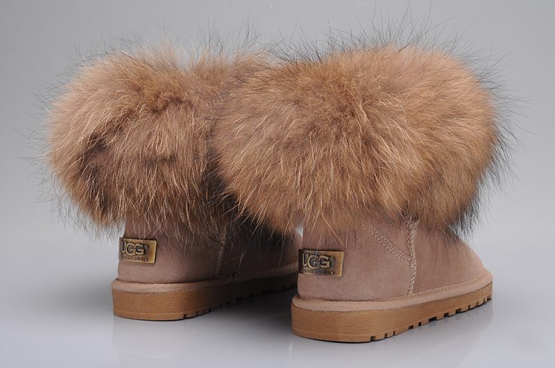 les chaussures UGG High Femme sont un témoignage de l'engagement de UGG à combiner style et confort.