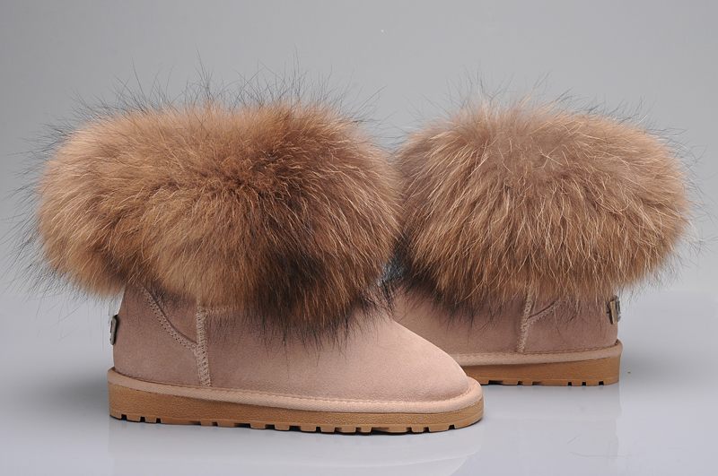 les chaussures UGG High Femme sont un témoignage de l'engagement de UGG à combiner style et confort.