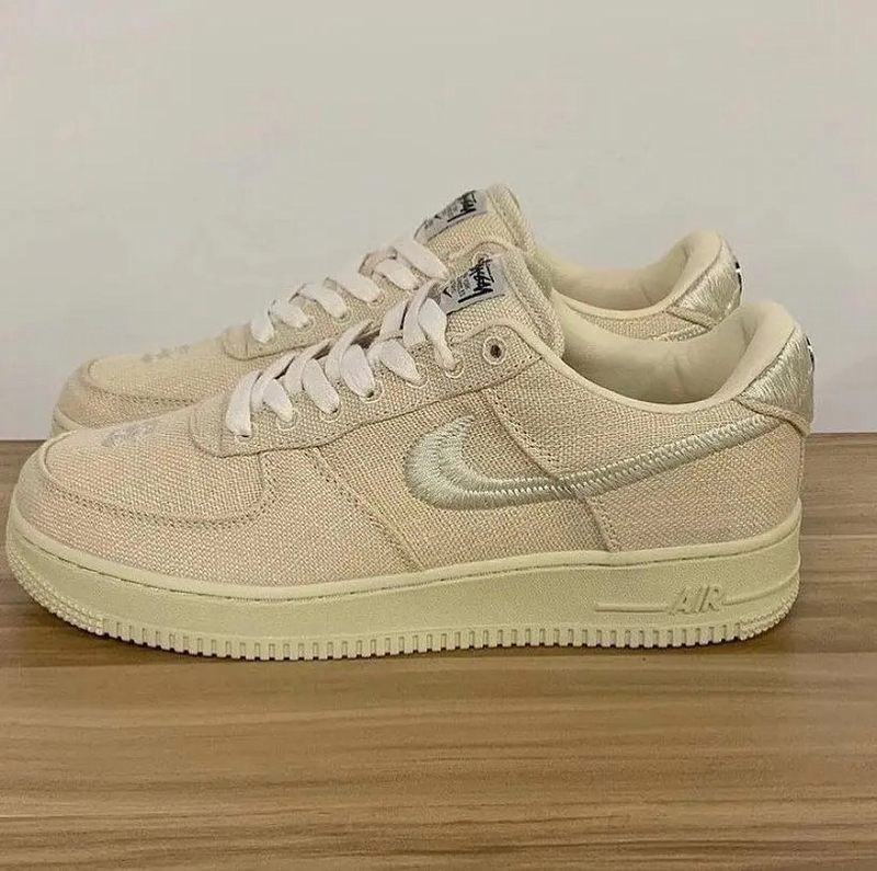 Premièrement : Les baskets Nike Air Force 1 Low femme incarnent l’alliance parfaite entre style intemporel et innovation technique.