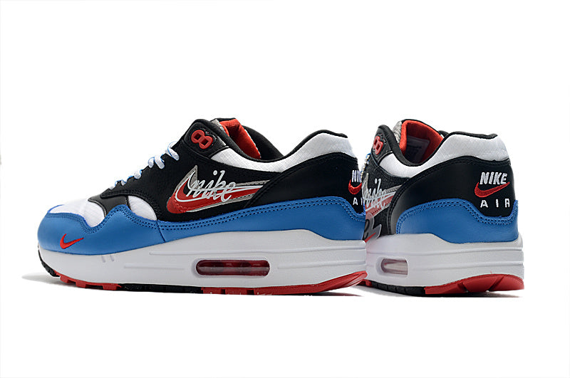 Les baskets Nike Air Max 1 Femme incarnent l’héritage emblématique de la marque Nike, combinant un design intemporel avec des touches modernes.