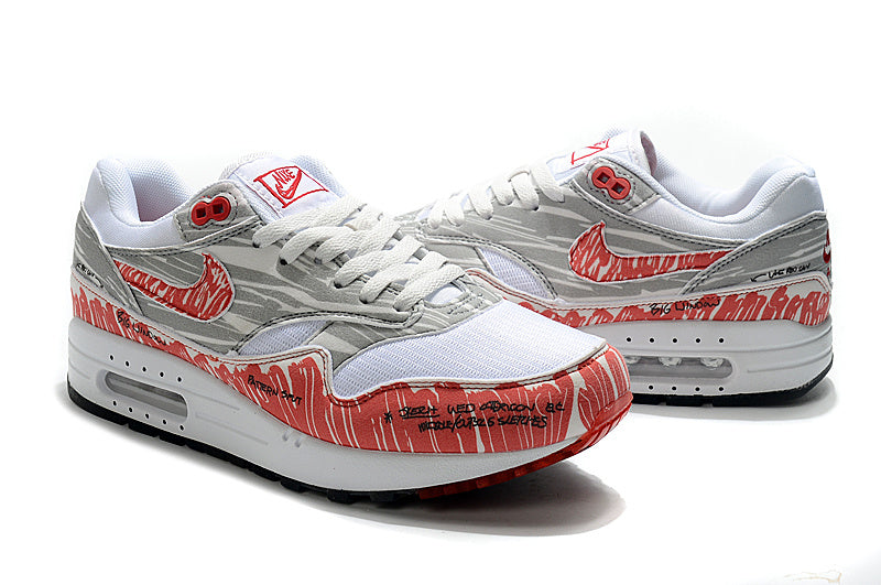 Les baskets Nike Air Max 1 Femme incarnent l’héritage emblématique de la marque Nike, combinant un design intemporel avec des touches modernes.