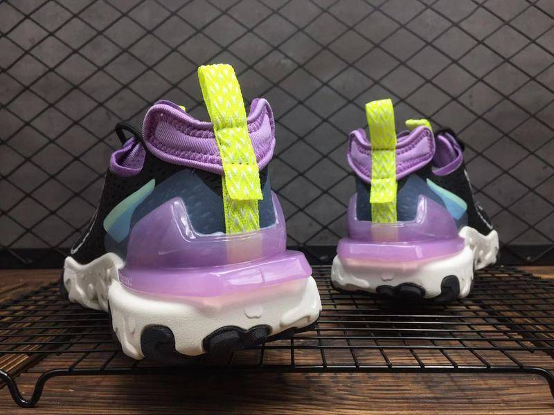 Les baskets Nike Renew Run Black Femme sont un témoignage de l'engagement de Nike à combiner style et innovation.