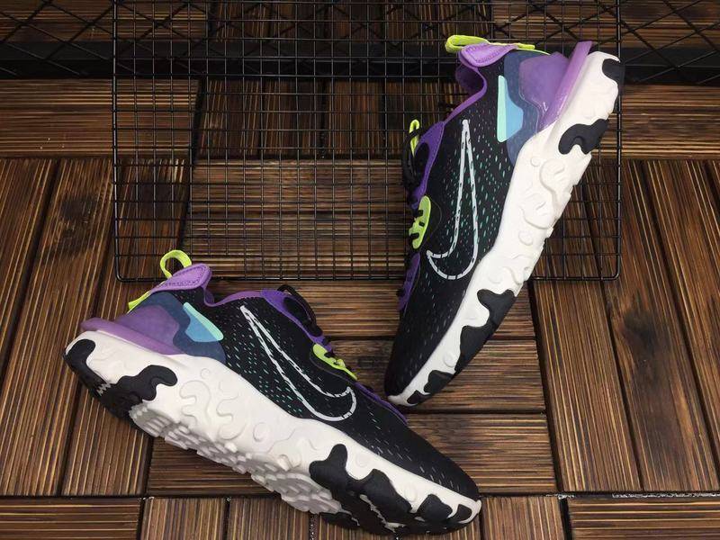 Les baskets Nike Renew Run Black Femme sont un témoignage de l'engagement de Nike à combiner style et innovation.