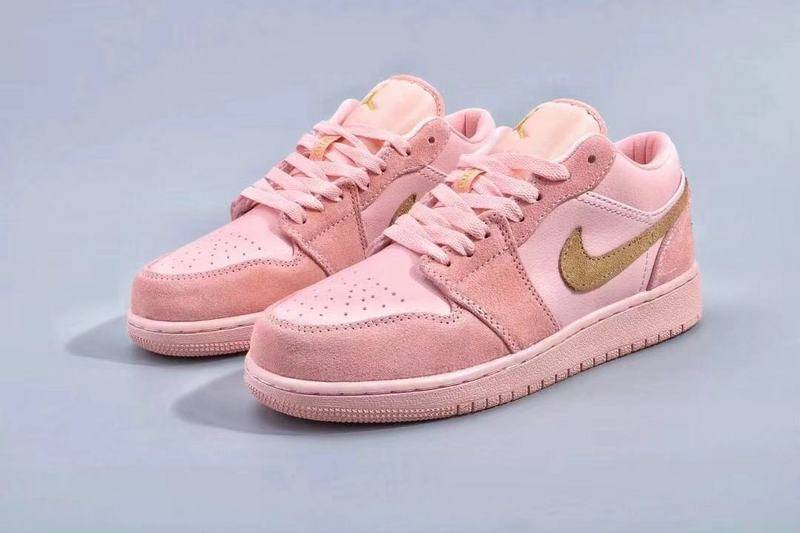 Les Air Jordan 1 Low "Coral Stardust" sont des pièces maîtresses de la mode. Depuis leur introduction.