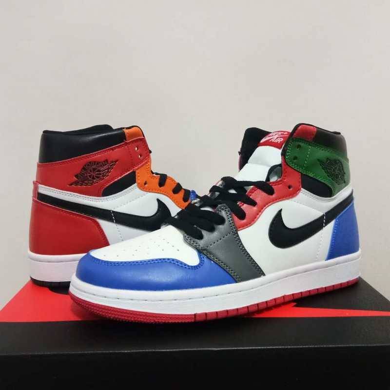 Les baskets Air Jordan 1 Low "Topaz Mist (GS)" pour femmes offrent une esthétique élégante avec des nuances de Topaz Mist.