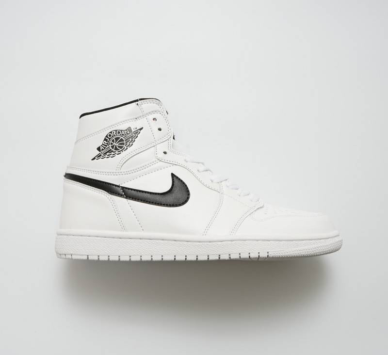 Les baskets Air Jordan 1 Low "Topaz Mist (GS)" pour femmes offrent une esthétique élégante avec des nuances de Topaz Mist.