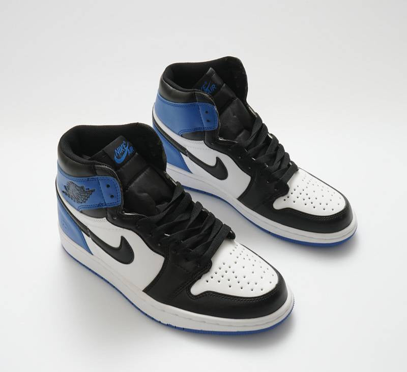Les Air Jordan 1 "Retro High x Fragment Design" Femme permettent de personnaliser votre style tout en bénéficiant d’un confort supérieur.