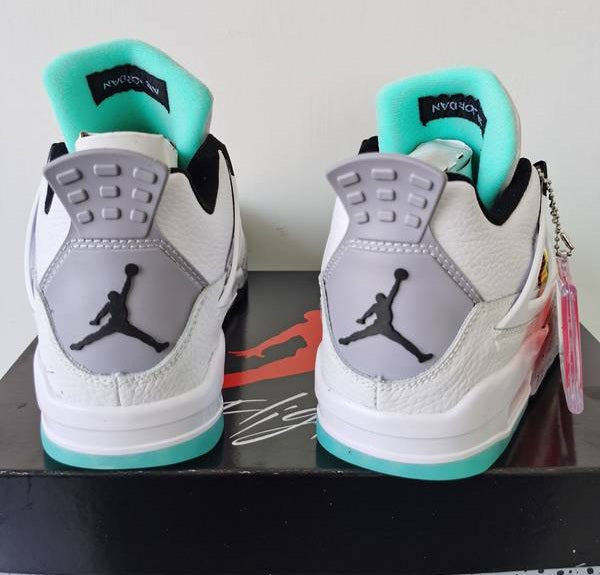 Les baskets Air Jordan 04 femme permettent de personnaliser votre style .En résumé, les Union X Air Jordan 04 femme incarnent le style.