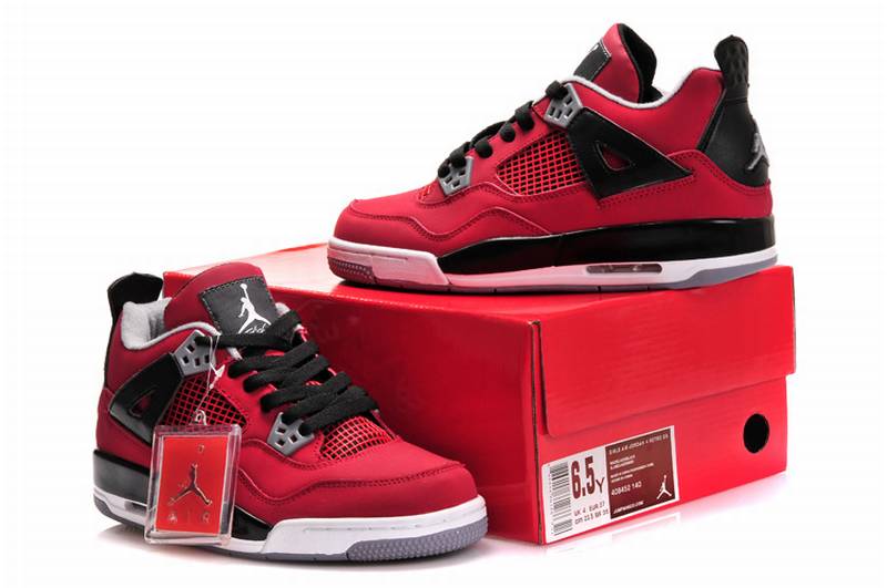 Les baskets Air Jordan 04 femme permettent de personnaliser votre style .En résumé, les Union X Air Jordan 04 femme incarnent le style.