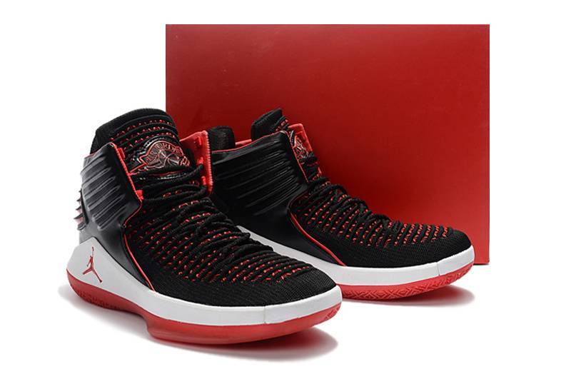Les baskets Air Jordan 31 Femme permettent de personnaliser votre style tout en  d’un confort supérieur.