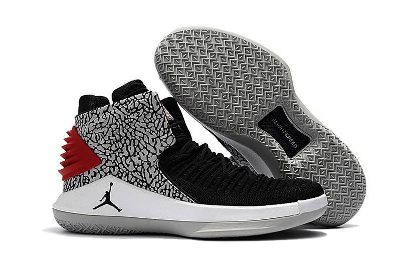 Les Air Jordan 31 Femme permettent de personnaliser votre style tout en bénéficiant d’un confort supérieur.