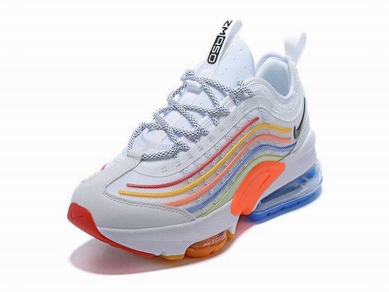 Résultats de l'évolution emblématique de la ligne Nike, les Nike Air Max Zoom 950 Femme  sont un témoignage de l'engagement de Nike à combiner style et innovation.