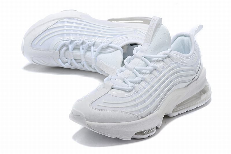 Résultats de l'évolution emblématique de la ligne Nike, les Nike Air Max Zoom 950 Femme  sont un témoignage de l'engagement de Nike à combiner style et innovation.