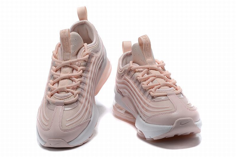 Résultats de l'évolution emblématique de la ligne Nike, les Nike Air Max Zoom 950 Femme  sont un témoignage de l'engagement de Nike à combiner style et innovation.