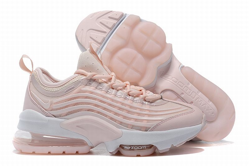 Résultats de l'évolution emblématique de la ligne Nike, les Nike Air Max Zoom 950 Femme  sont un témoignage de l'engagement de Nike à combiner style et innovation.