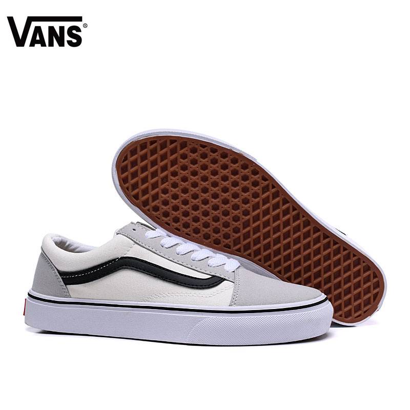 Les baskets Vans Femme se distinguent par leur style intemporel et leur esprit californien décontracté, faisant d’elles un symbole de liberté et d’individualité.