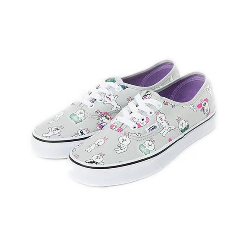 Les baskets Vans Femme se distinguent par leur style intemporel et leur esprit californien décontracté, faisant d’elles un symbole de liberté et d’individualité.